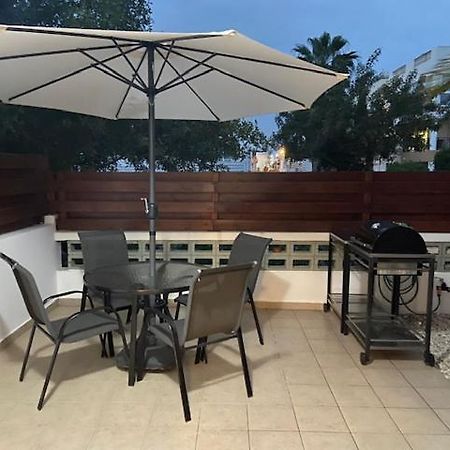 1 Bedroom Garden Flat, Sleeps 4 Paphos Ngoại thất bức ảnh