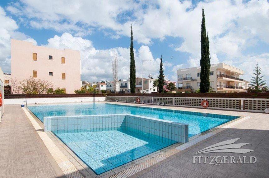 1 Bedroom Garden Flat, Sleeps 4 Paphos Ngoại thất bức ảnh